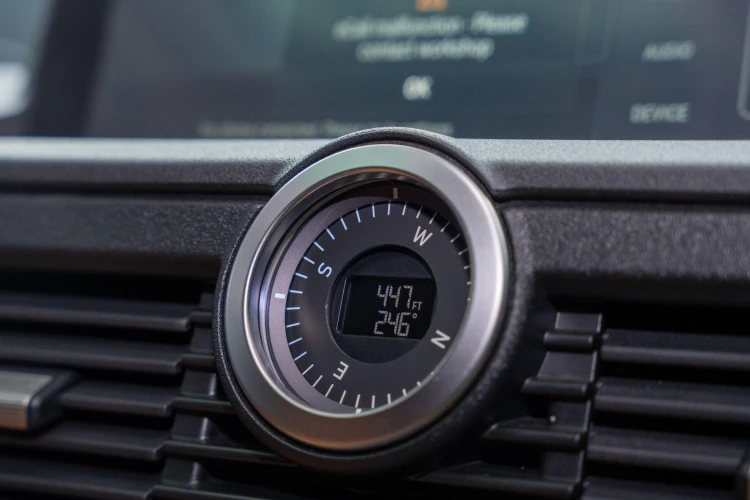 Vehicle Image 8