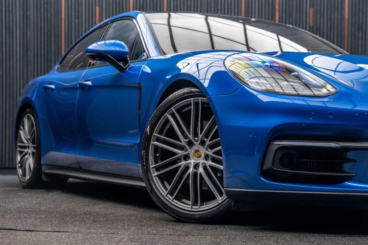 Vehicle Image 7