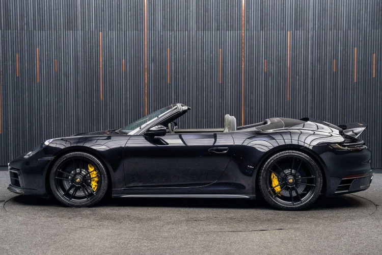 Vehicle Image 11