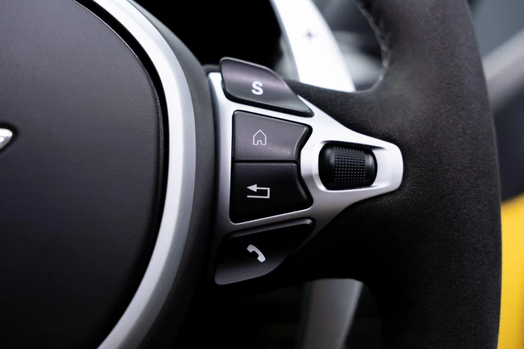 Vehicle Image 36
