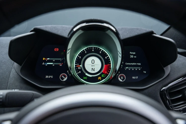 Vehicle Image 30