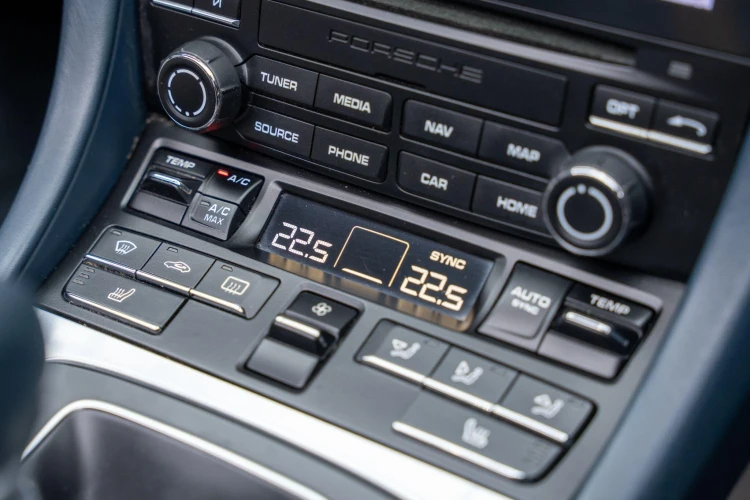 Vehicle Image 20