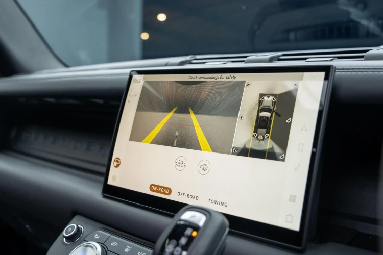 Vehicle Image 8