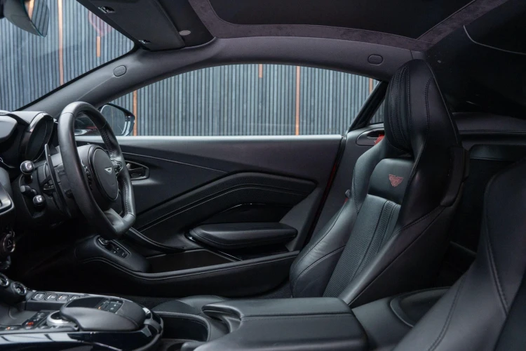 Vehicle Image 37