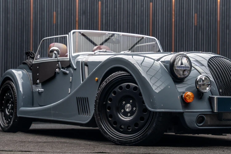Vehicle Image 7