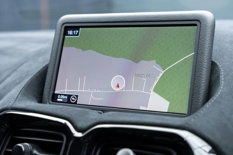 Vehicle Image 6