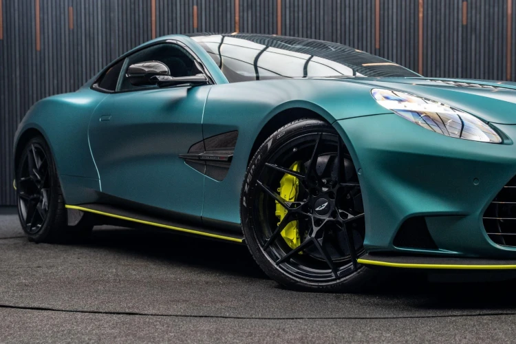 Vehicle Image 7