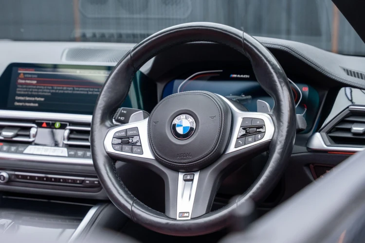 Vehicle Image 4