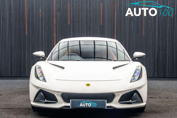 Vehicle Image 9