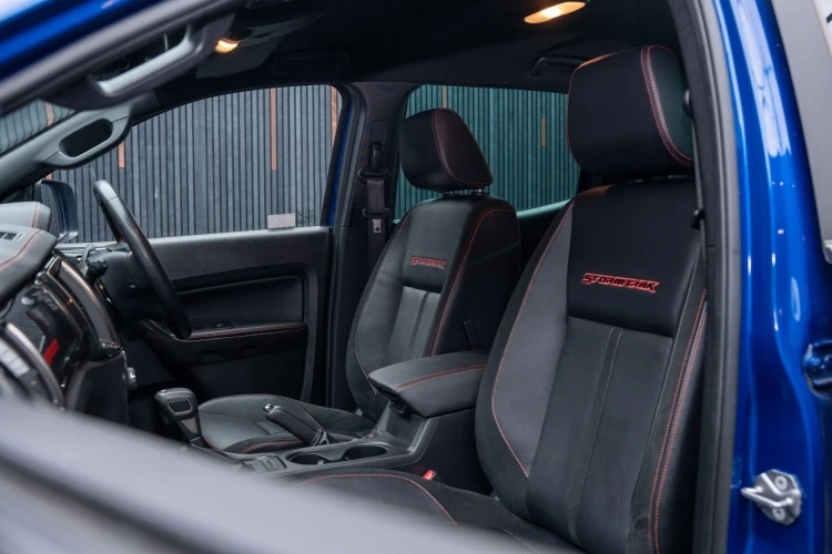 Vehicle Image 45