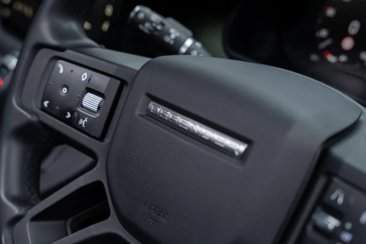 Vehicle Image 38