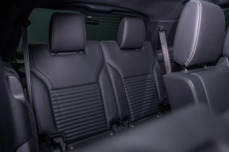 Vehicle Image 37