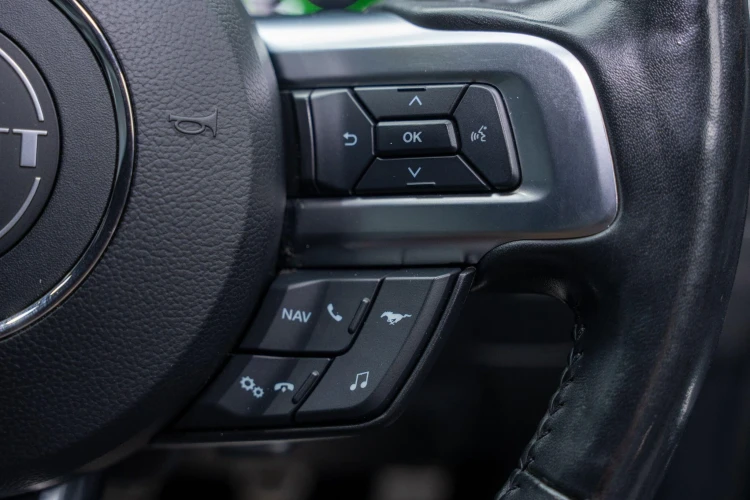 Vehicle Image 22