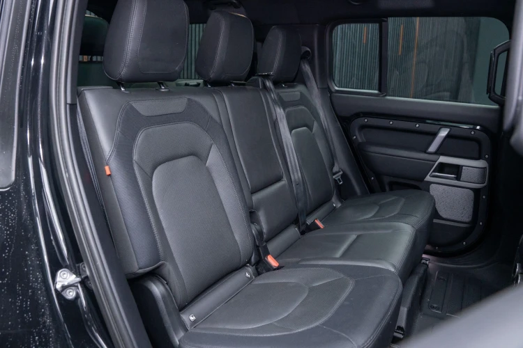 Vehicle Image 14