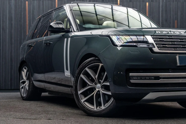 Vehicle Image 7