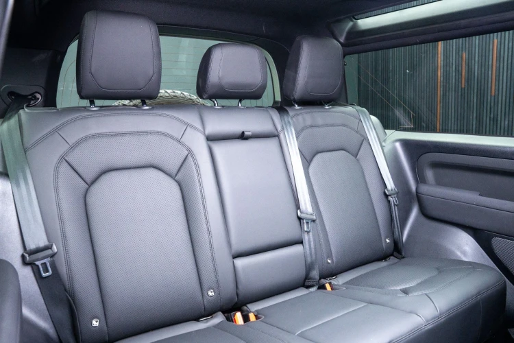 Vehicle Image 14