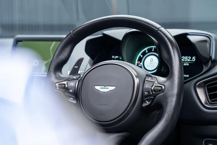 Vehicle Image 37