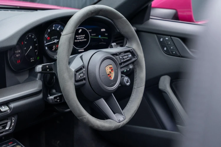 Vehicle Image 37