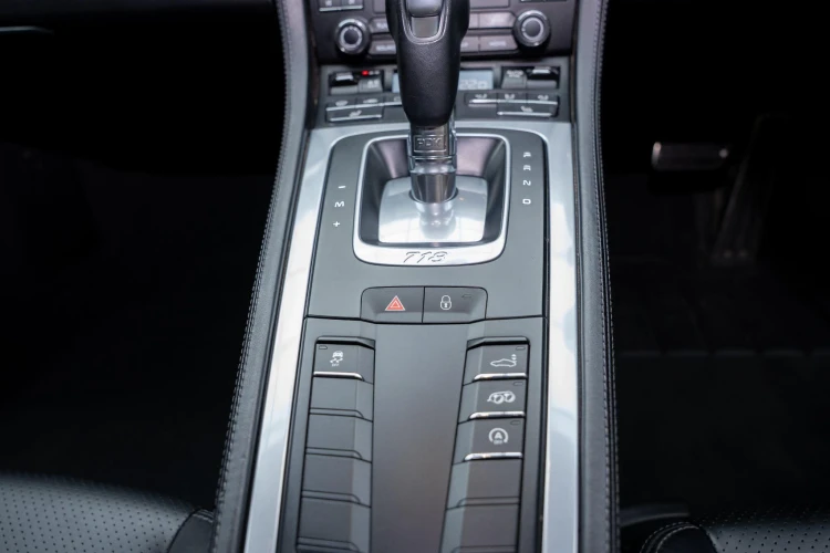 Vehicle Image 38