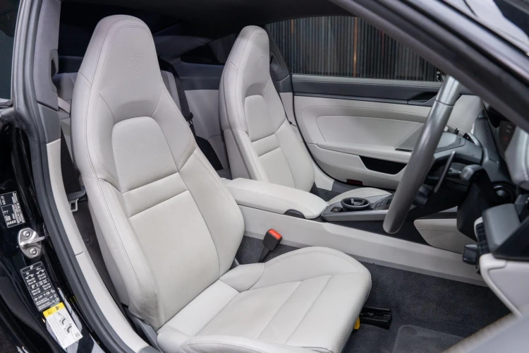 Vehicle Image 40