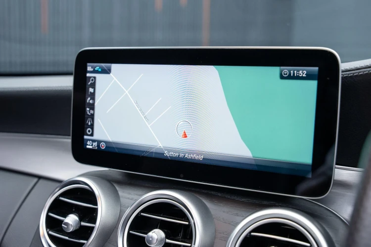 Vehicle Image 8