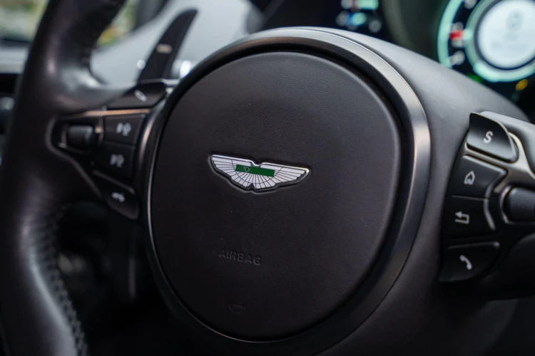 Vehicle Image 30