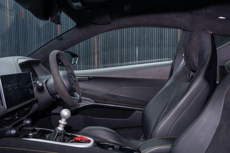 Vehicle Image 35