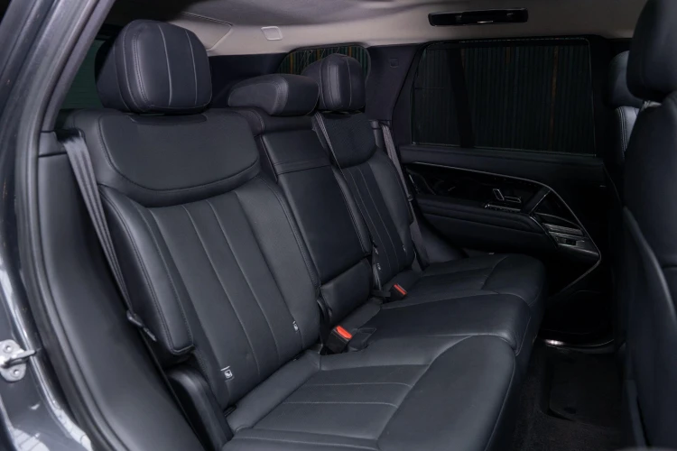 Vehicle Image 14