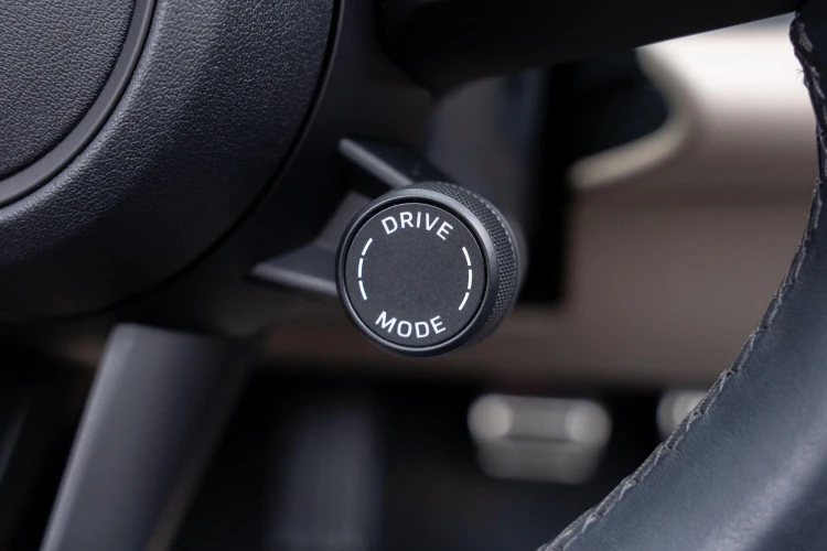 Vehicle Image 30