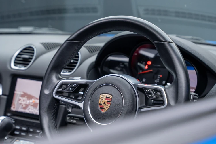 Vehicle Image 40