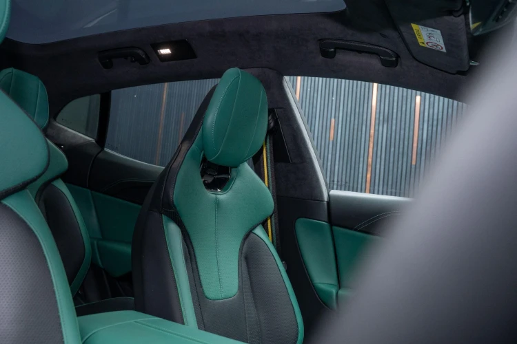 Vehicle Image 40