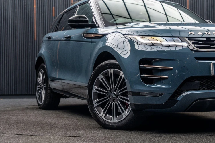 Vehicle Image 7