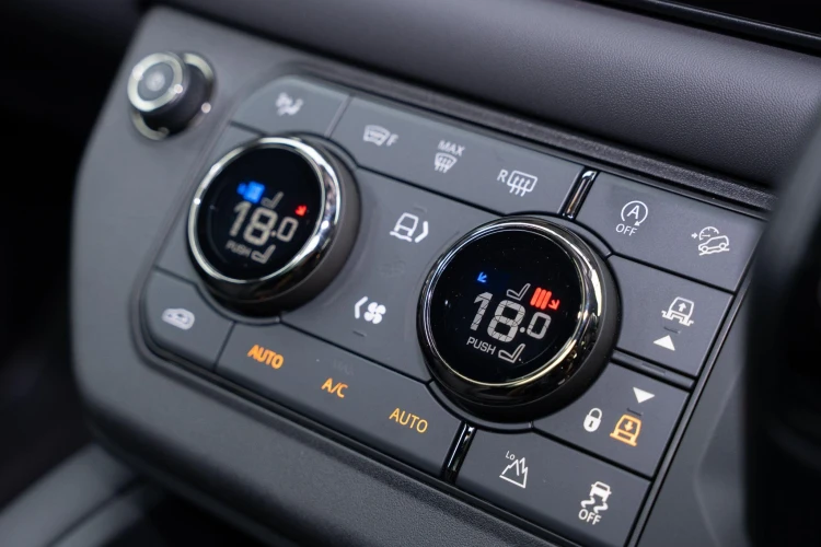 Vehicle Image 22