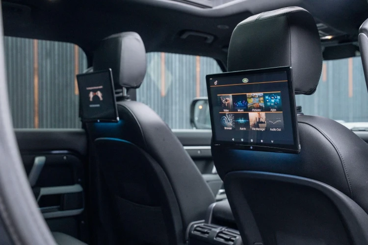 Vehicle Image 6