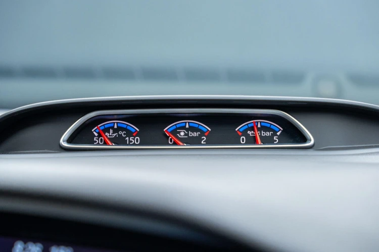 Vehicle Image 12