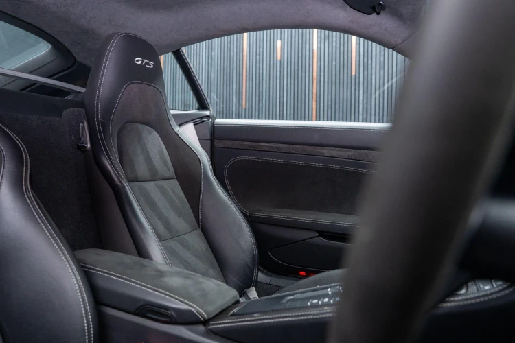 Vehicle Image 37