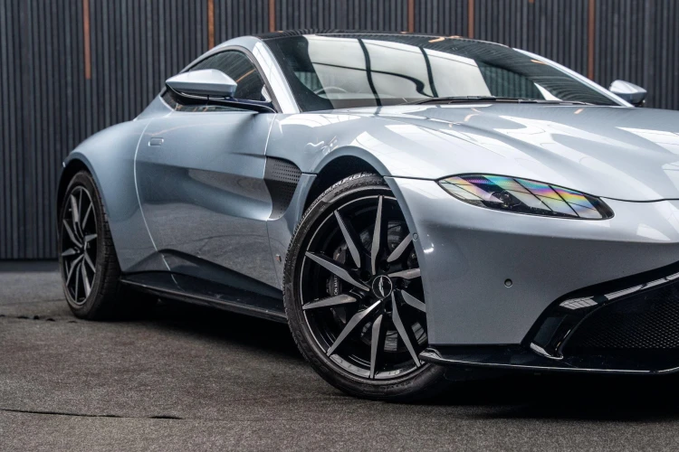 Vehicle Image 7