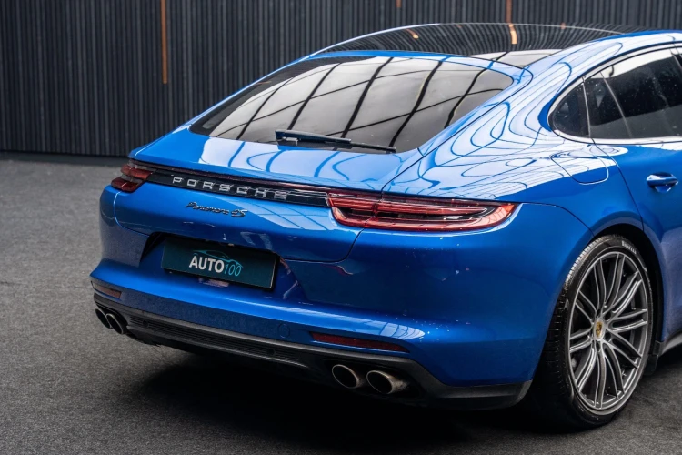 Vehicle Image 21