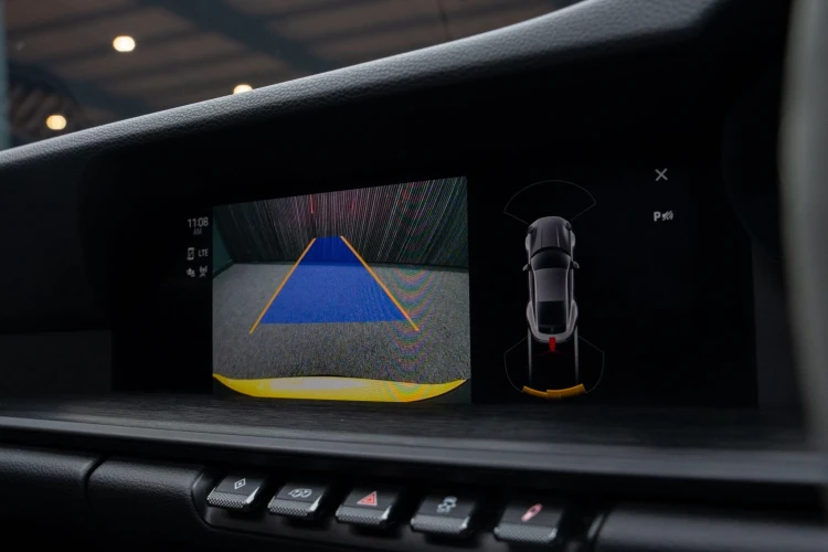 Vehicle Image 10