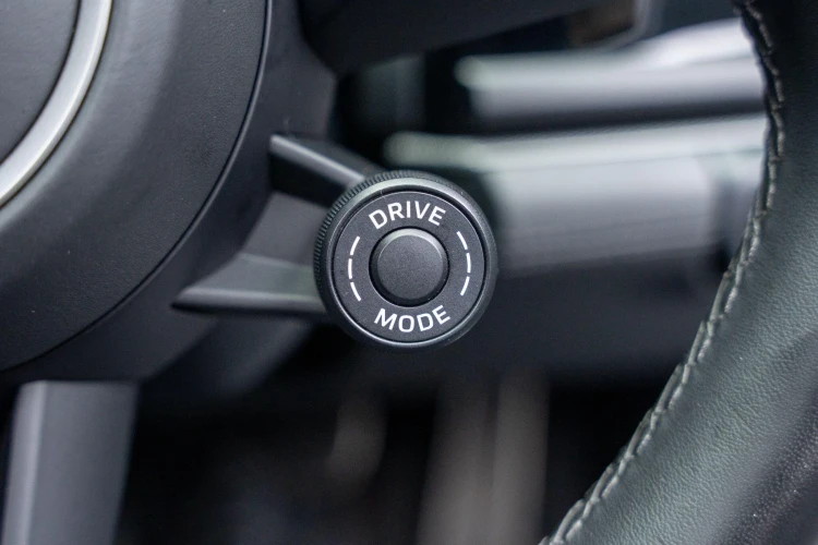 Vehicle Image 30