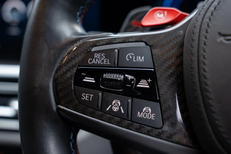 Vehicle Image 36