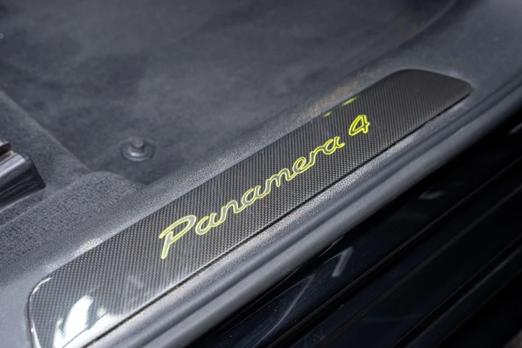 Vehicle Image 22