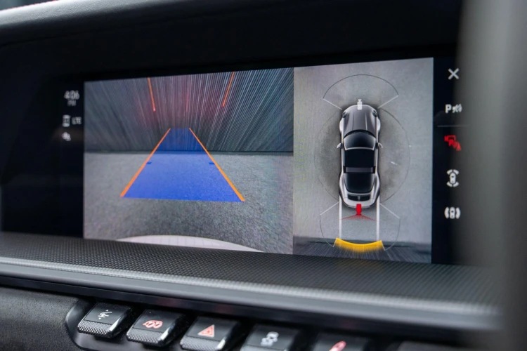 Vehicle Image 10