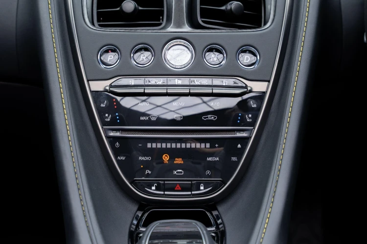 Vehicle Image 45