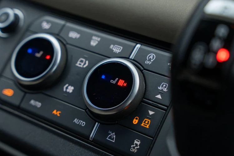 Vehicle Image 18