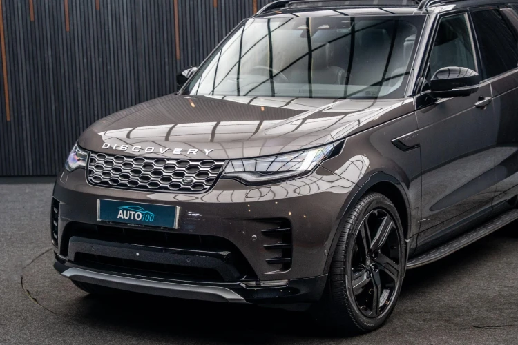 Vehicle Image 9