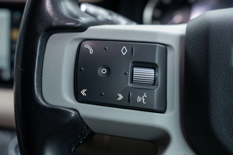 Vehicle Image 22