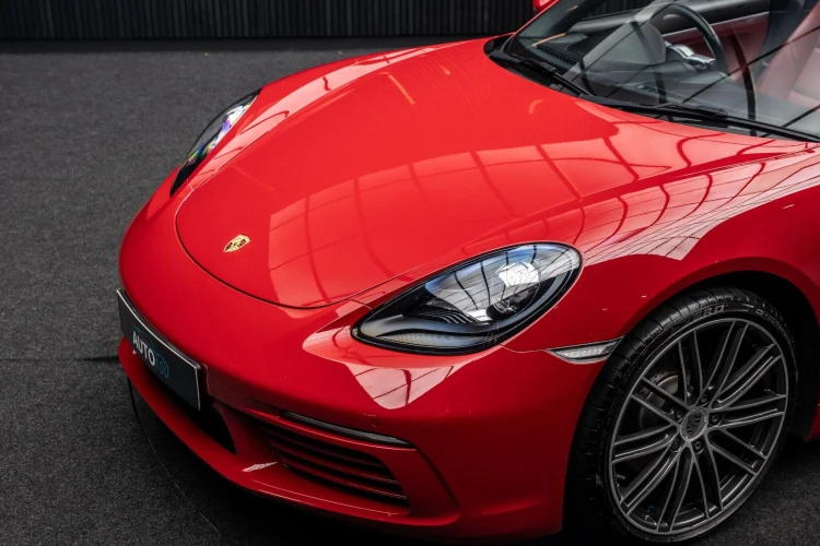Vehicle Image 11