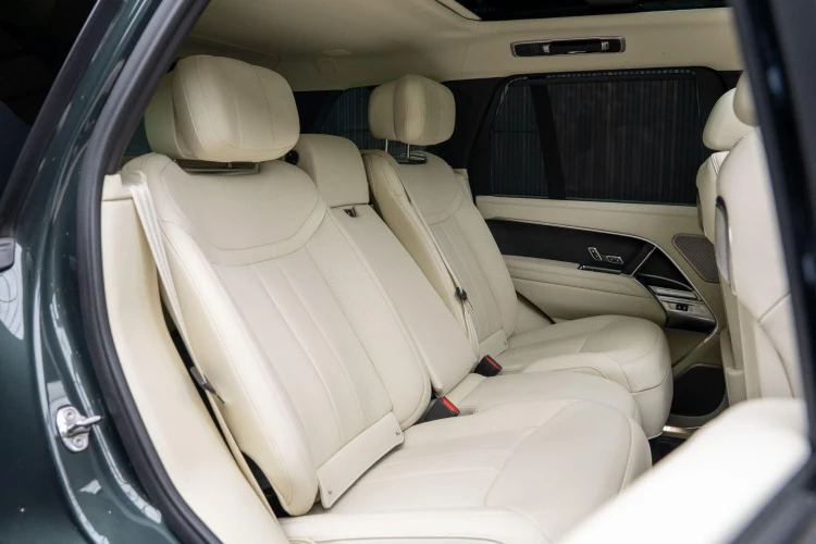 Vehicle Image 14