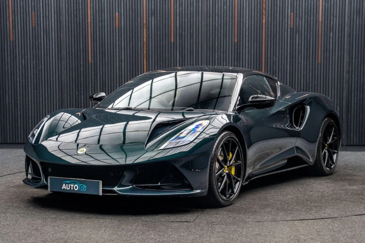 Vehicle Image 5